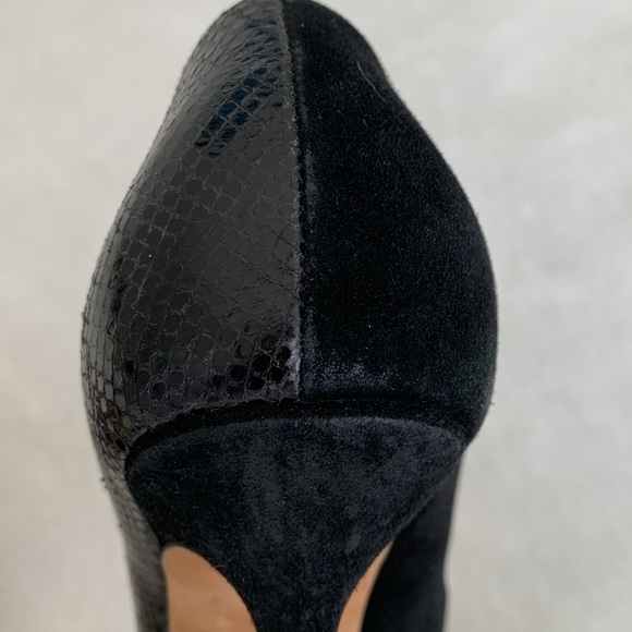 Jimmy Choo black suede watersnake skin pumps - Picture 11 of 17